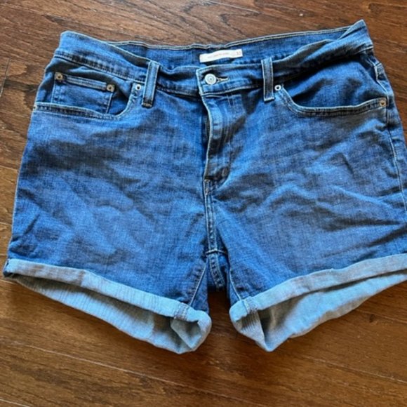 Levi's Denim shorts - Picture 2 of 2